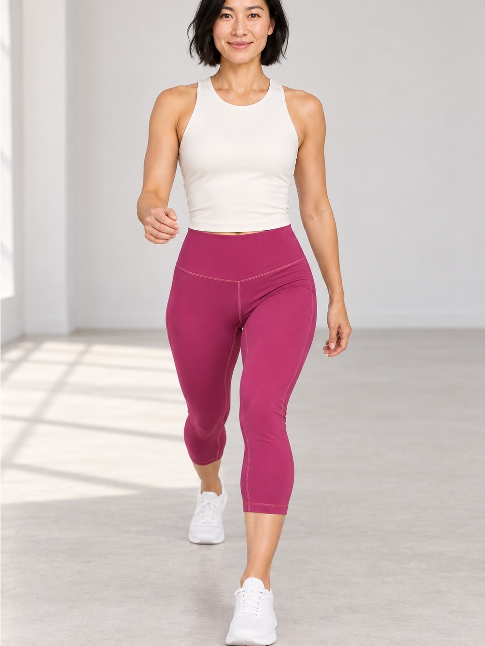 Lululemon Raspberry Pink Capri Leggings Size 2 AAA0196